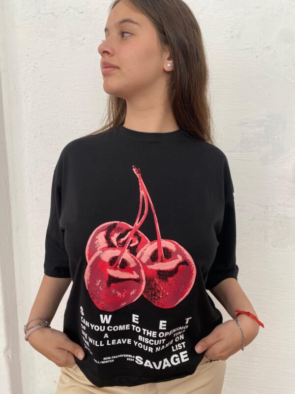 REMERA OVERSIZE NEGRA