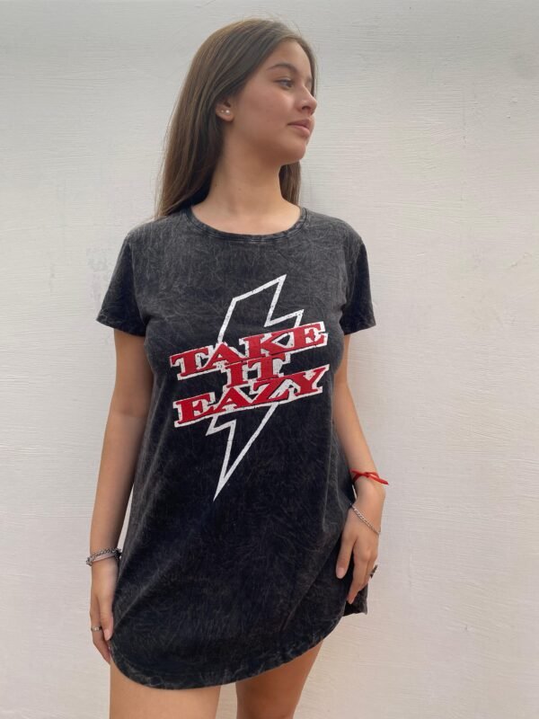 REMERA OVER NEGRA
