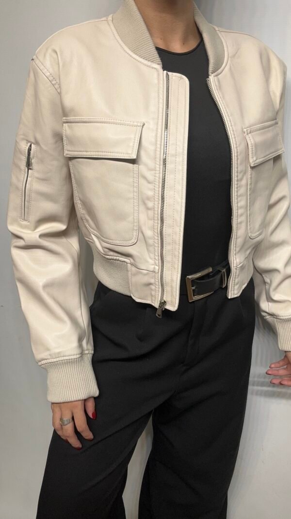 IMG_1241.JPG BOMBER ECO CUERO