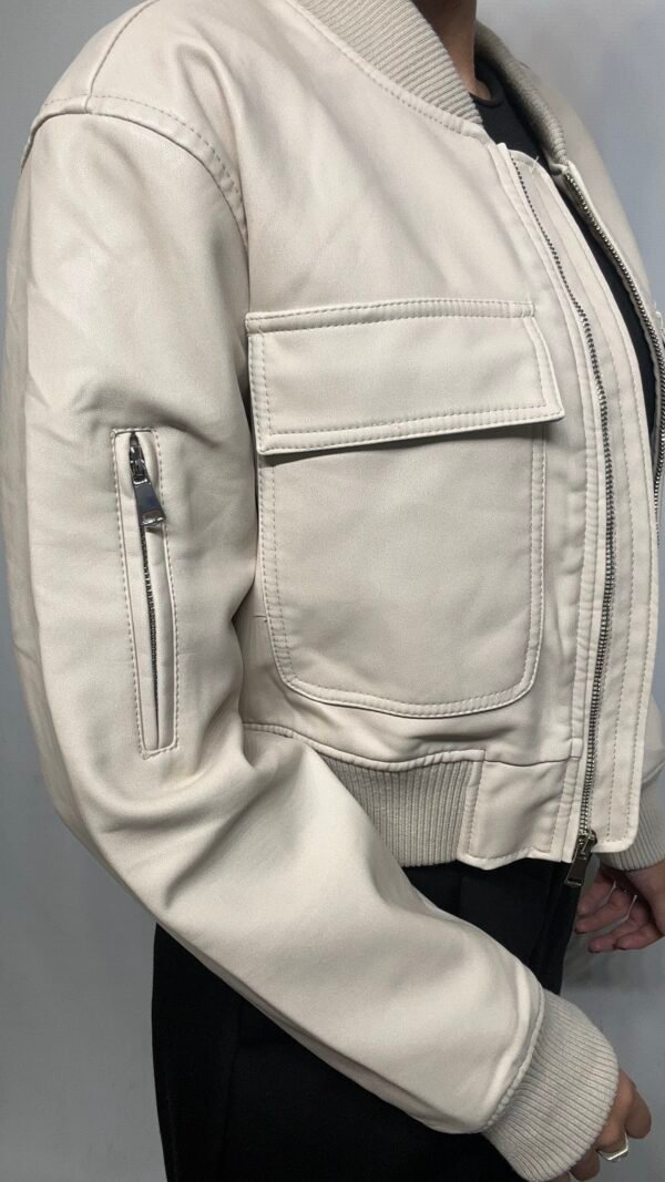 IMG_1246.JPG BOMBER ECO CUERO