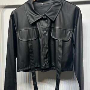 CAMPERA ECO CUERO CORTA