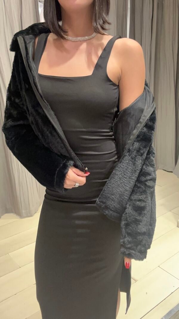 VESTIDO ESCOTE CUADRADO