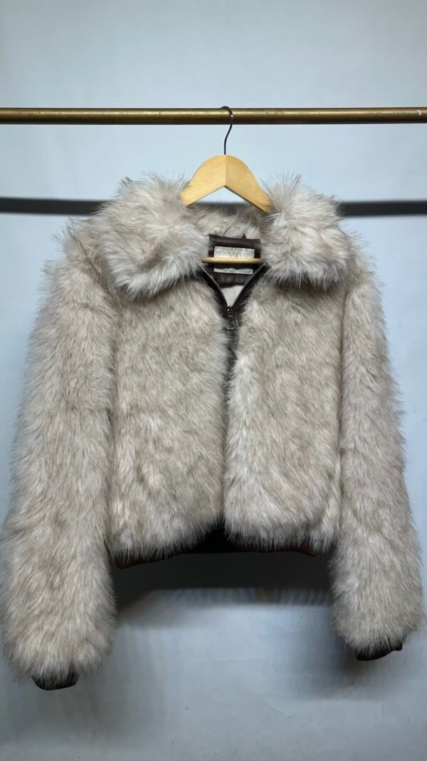 CAMPERA DE PIEL
