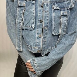 CAMPERA DE JEANS