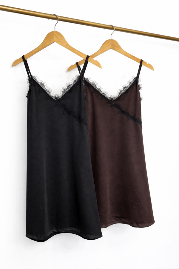 VESTIDO LENCERO